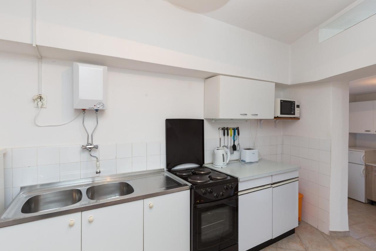 Apartments Miskovic Donje Celo Room photo